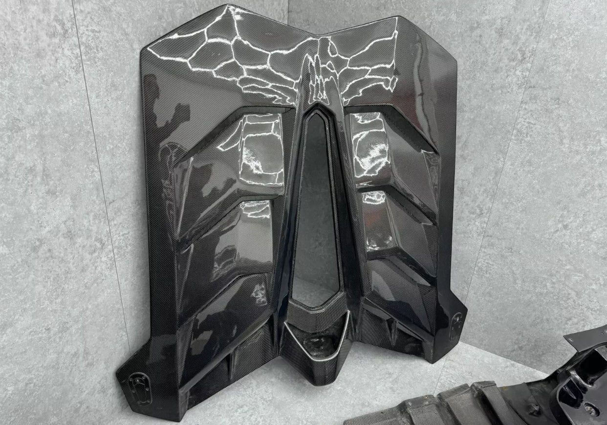 LAMBORGHINI AVENTADOR SVJ LP760-4 CARBON BODY KIT - PERFECT UPGRADE FOR LP700-4
