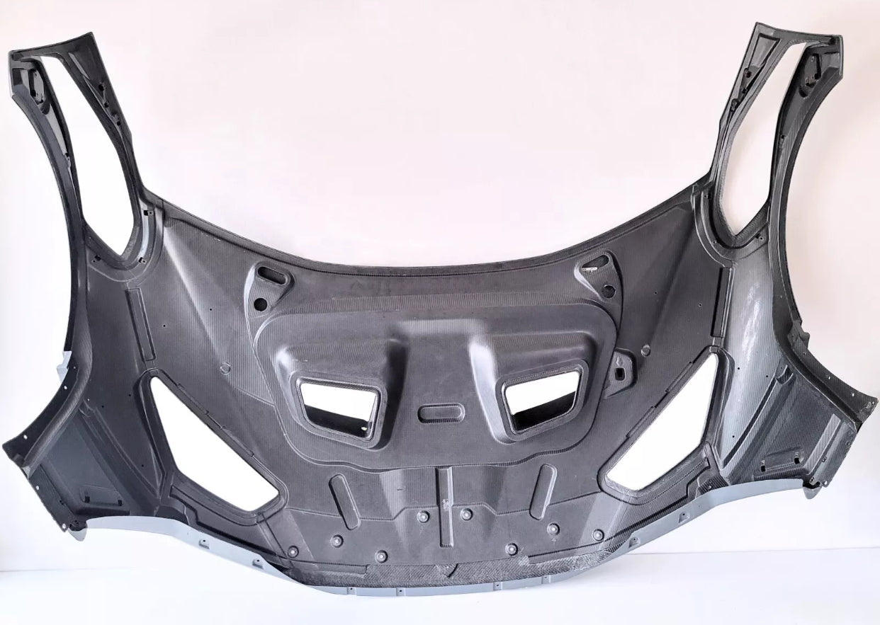 LAMBORGHINI HURACAN STO: CARBON BONNET, HOOD