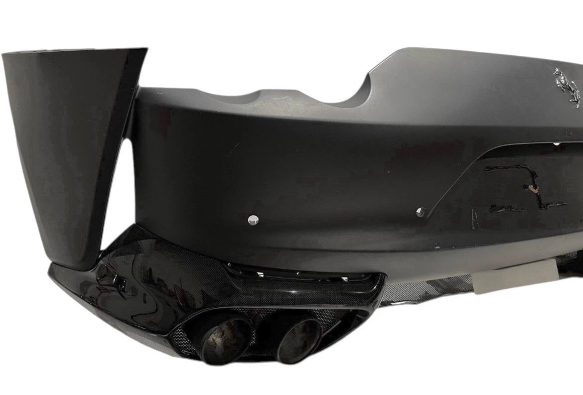 FERRARI 812 SUPERFAST CARBON REAR BUMPER COVER
